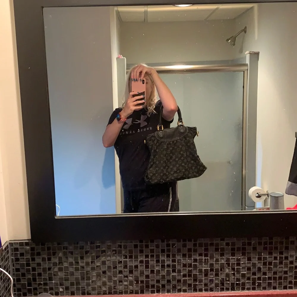 Louis Vuitton Neo Cabby - Picture 5 of 17